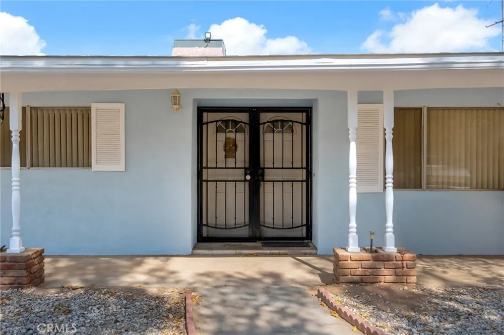 8941 Cottonwood Hesperia, CA 92345