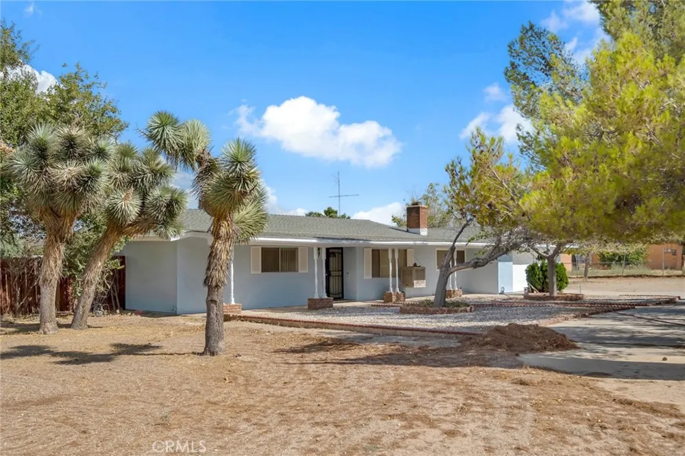 8941 Cottonwood Hesperia, CA 92345