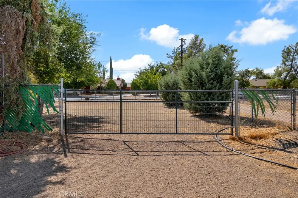 8941 Cottonwood Hesperia, CA 92345