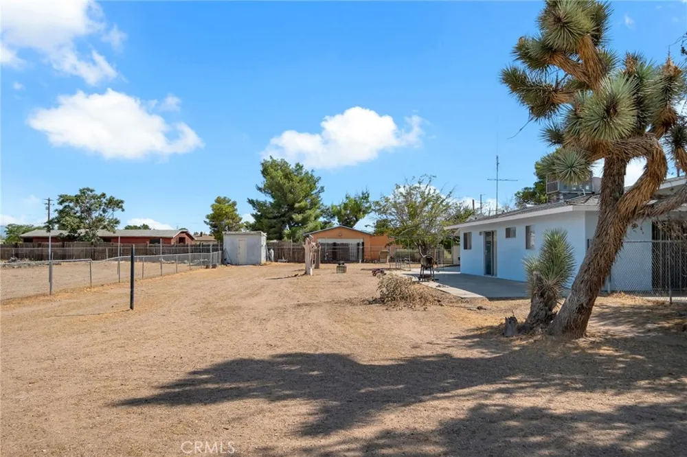 8941 Cottonwood Hesperia, CA 92345