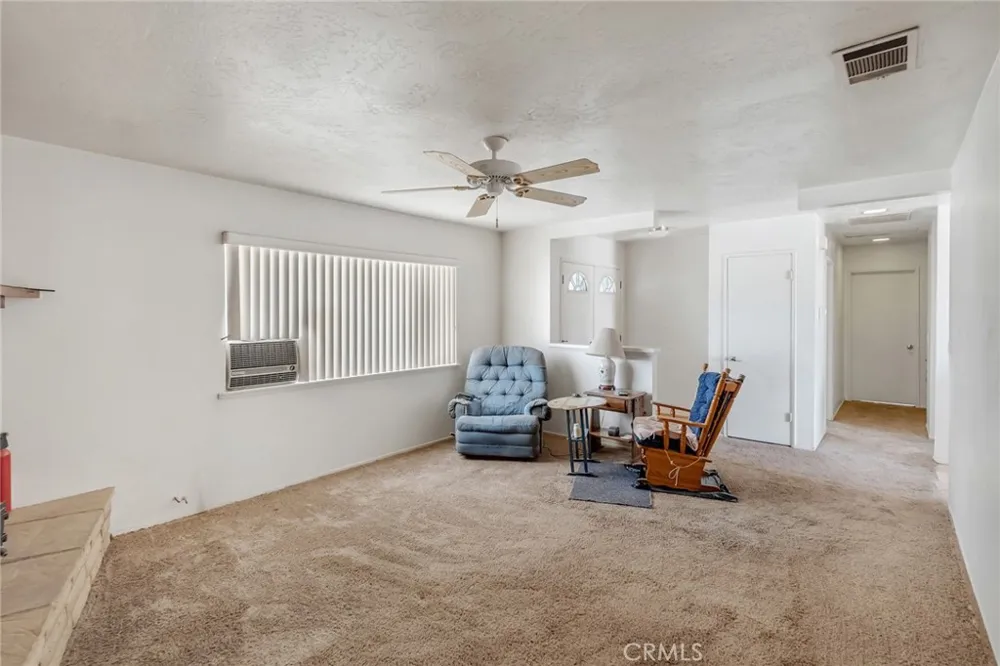 8941 Cottonwood Hesperia, CA 92345