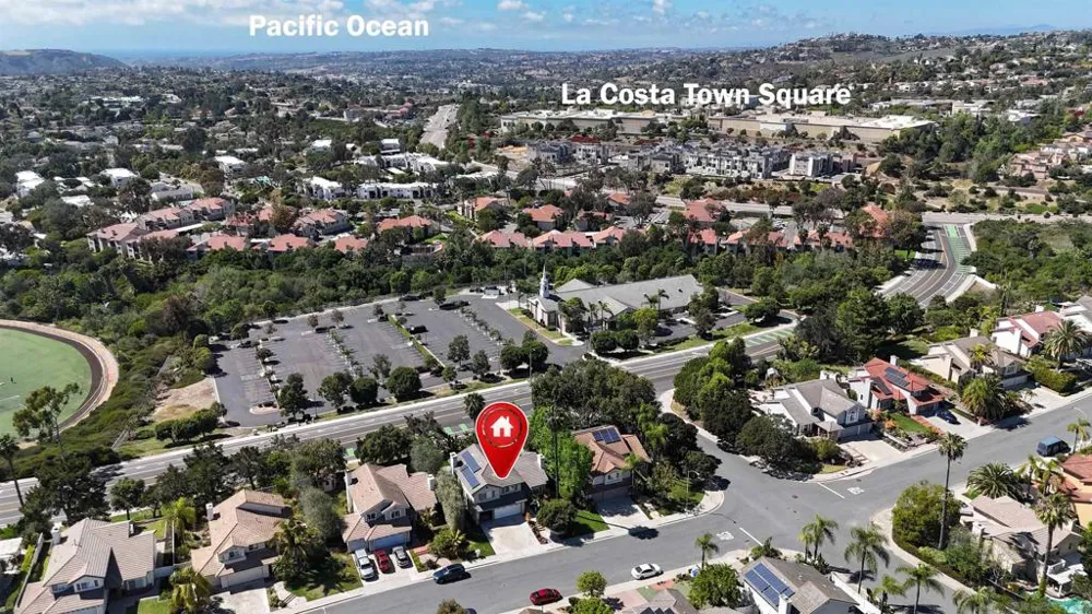 3520 Sitio Baya Carlsbad, CA 92009