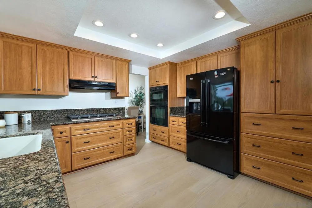 3520 Sitio Baya Carlsbad, CA 92009