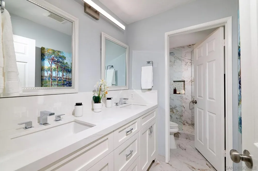 3520 Sitio Baya Carlsbad, CA 92009