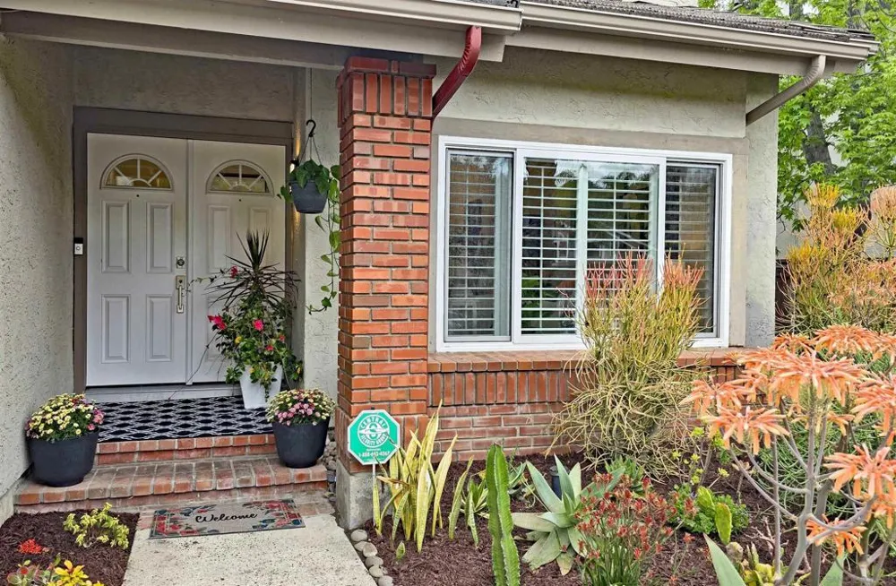3520 Sitio Baya Carlsbad, CA 92009