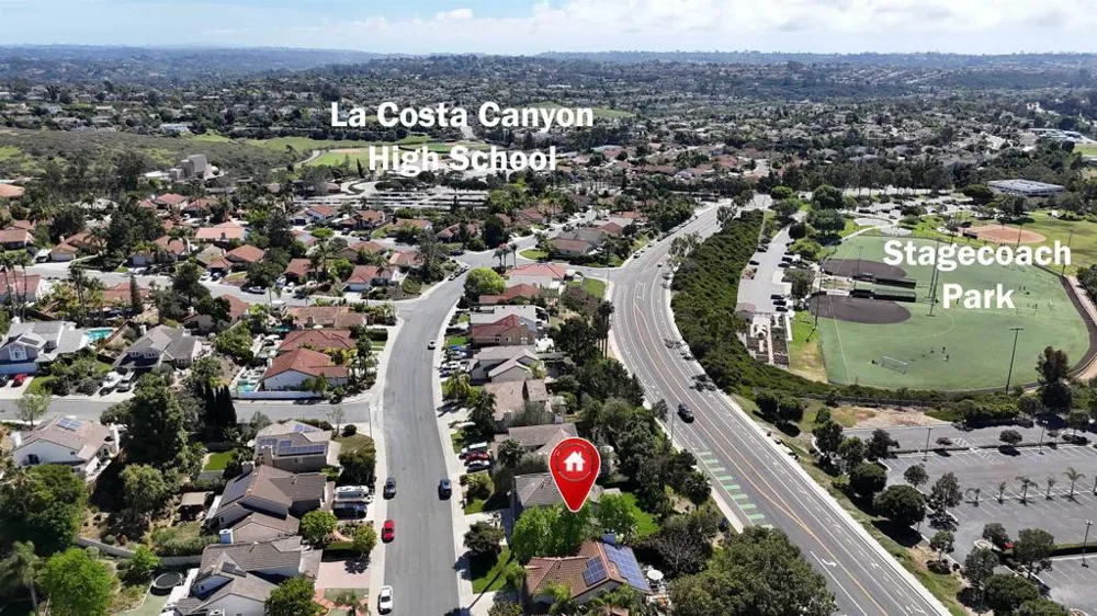 3520 Sitio Baya Carlsbad, CA 92009