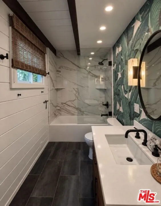 21330 Encina Road Topanga, CA 90290