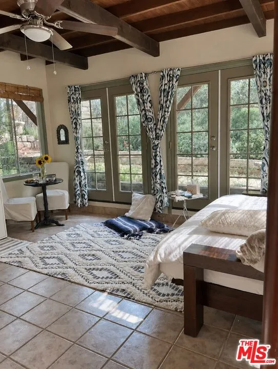 21330 Encina Road Topanga, CA 90290