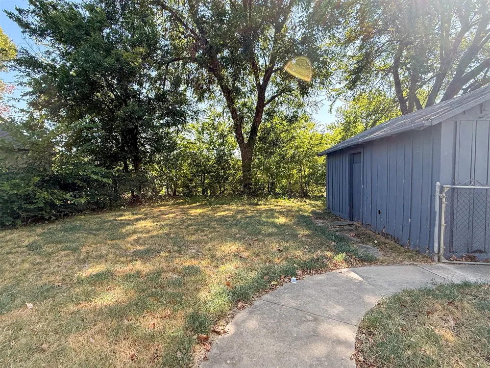 1408 S Maple Avenue Bartlesville, OK 74003