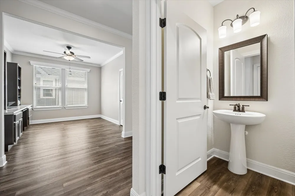 306 Kitty Hawk Road Georgetown, TX 78633