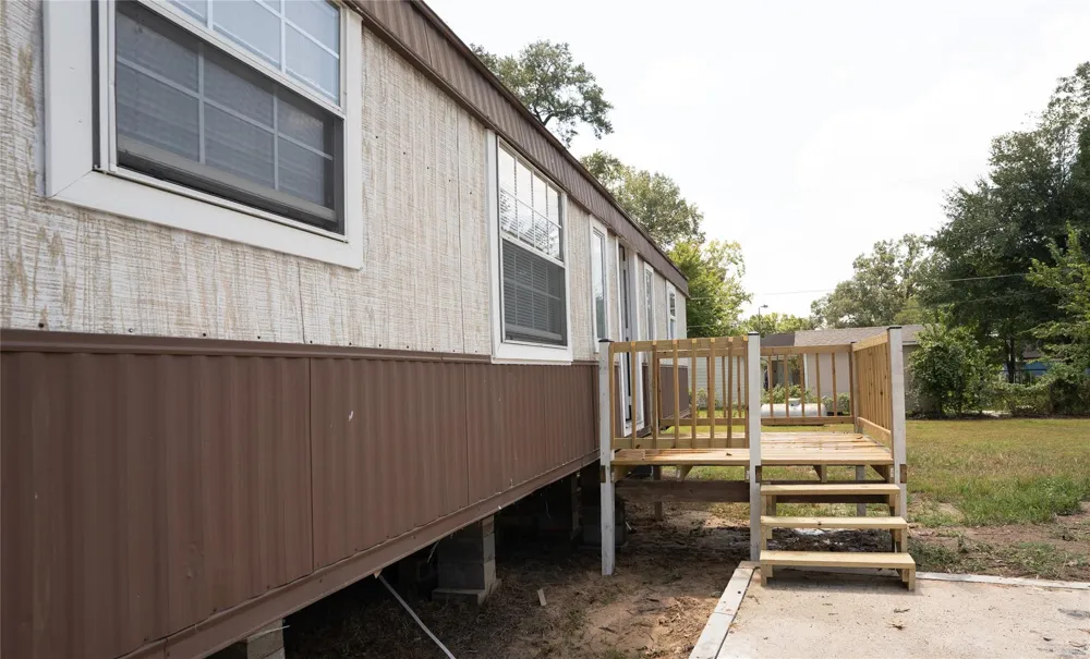 21288 North Street New Caney, TX 77357