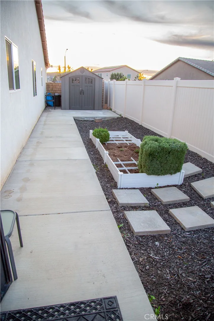 29458 Highroot Court Winchester, CA 92596