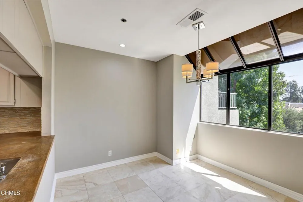 1310 E Orange Grove Boulevard #320 Pasadena, CA 91104