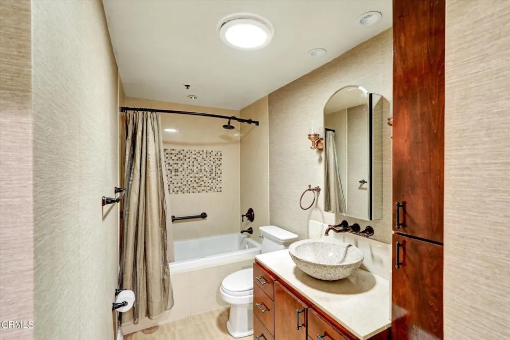 1310 E Orange Grove Boulevard #320 Pasadena, CA 91104
