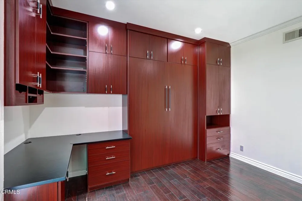 1310 E Orange Grove Boulevard #320 Pasadena, CA 91104