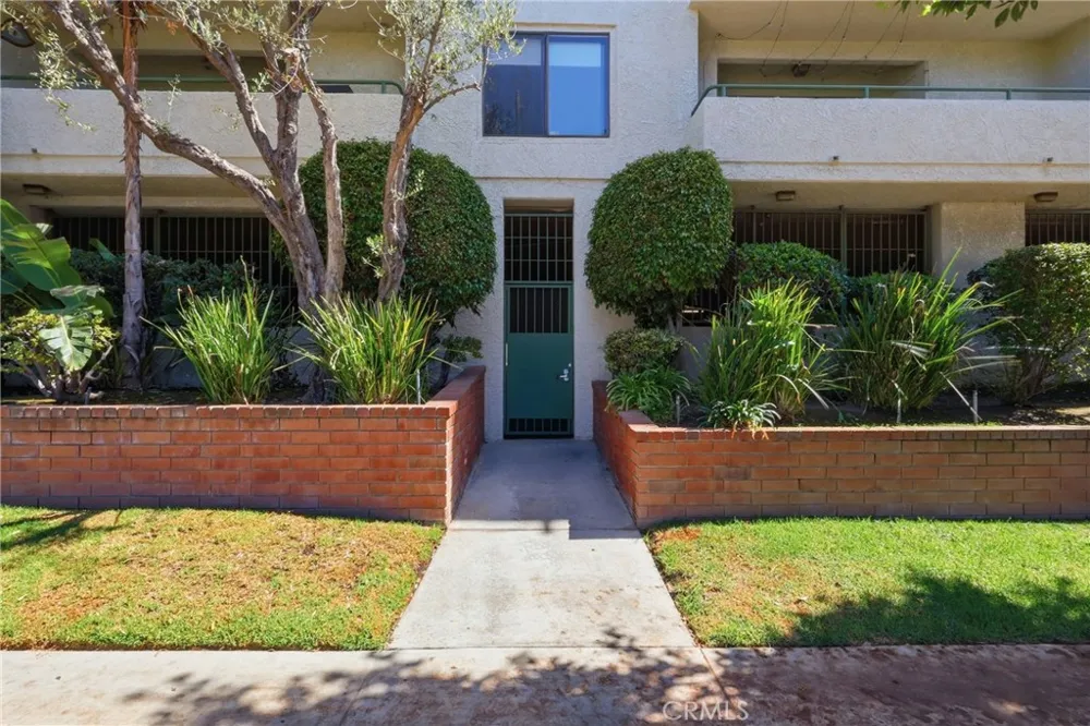 3544 S Centinela #107 Los Angeles, CA 90066