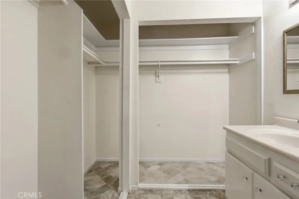 3544 S Centinela #107 Los Angeles, CA 90066