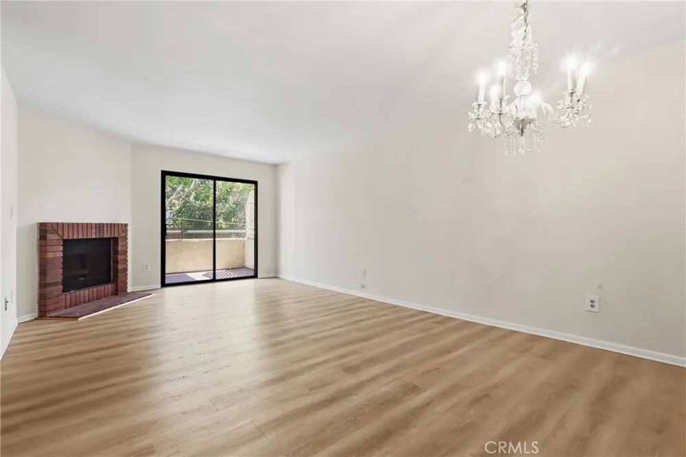 3544 S Centinela #107 Los Angeles, CA 90066