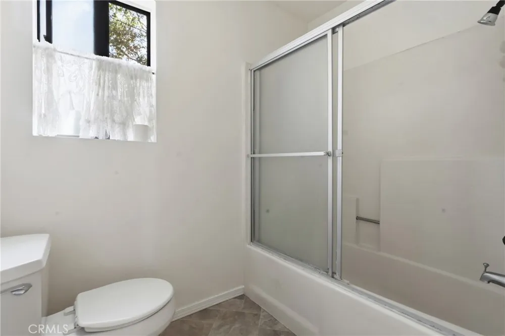 3544 S Centinela #107 Los Angeles, CA 90066