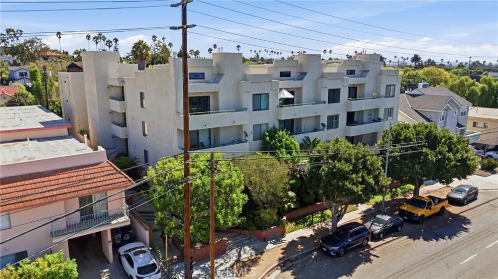 3544 S Centinela #107 Los Angeles, CA 90066