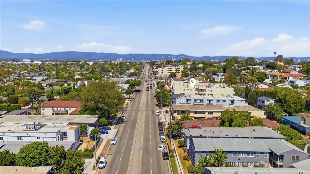 3544 S Centinela #107 Los Angeles, CA 90066