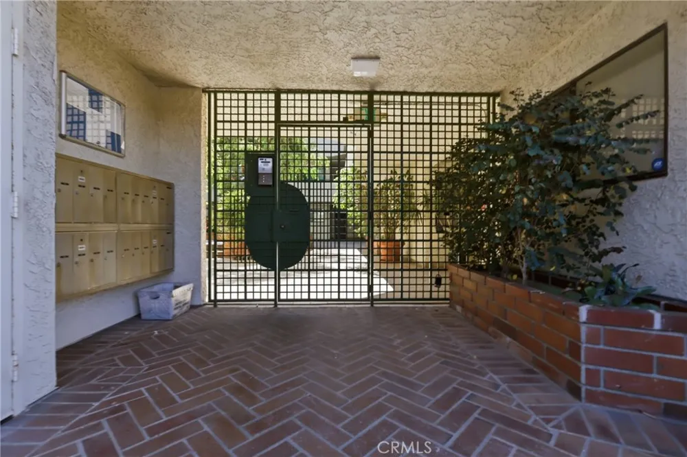 3544 S Centinela #107 Los Angeles, CA 90066