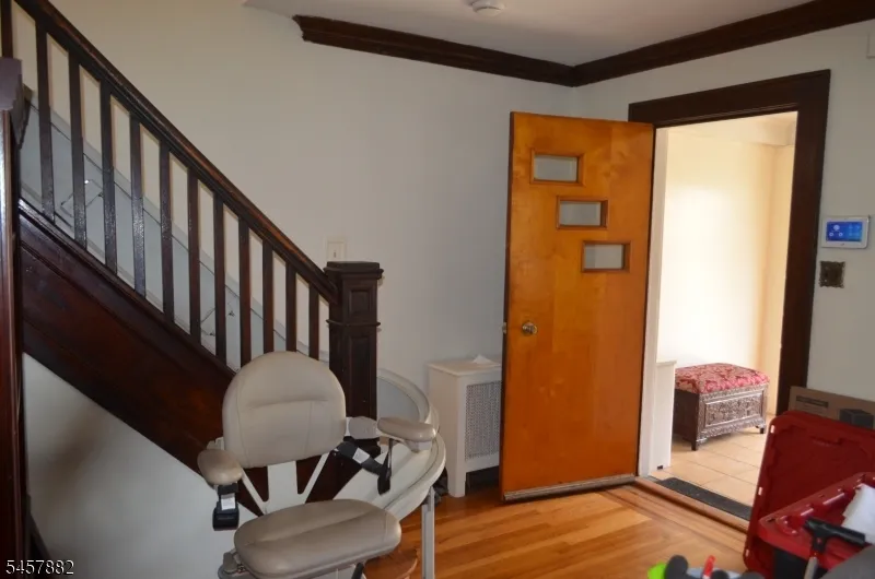 128 Hillside Ter Irvington, NJ 07111