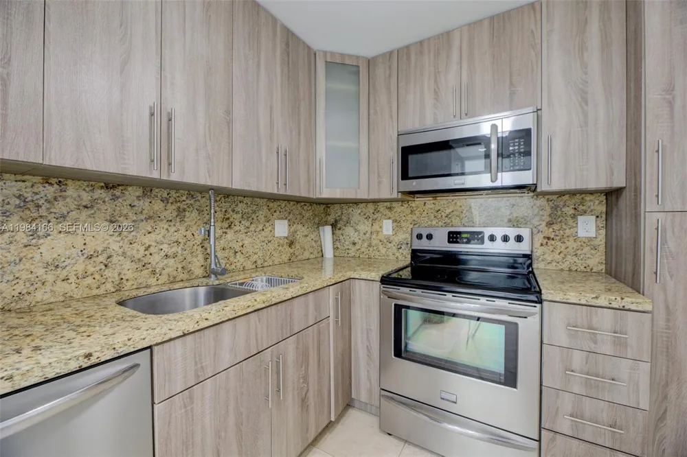 1001 91st St #701 Bay Harbor Islands, FL 33154
