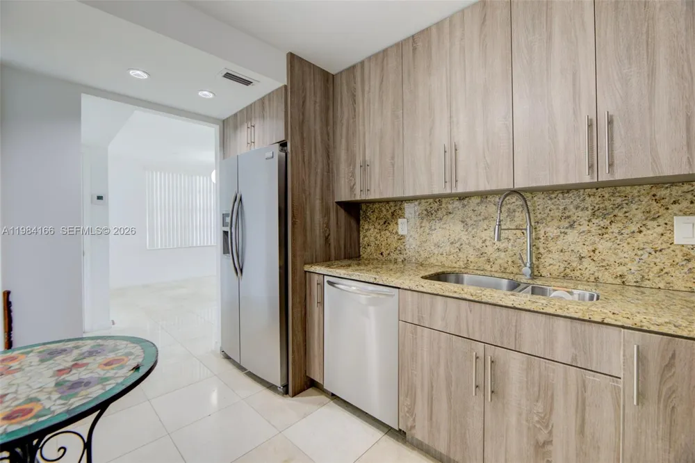 1001 91st St #701 Bay Harbor Islands, FL 33154