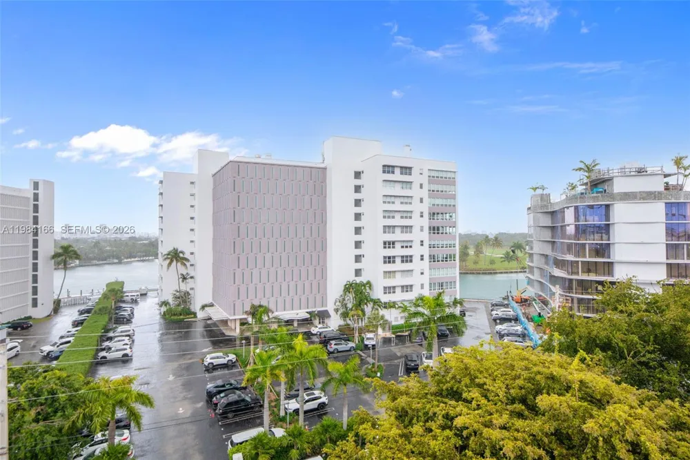 1001 91st St #701 Bay Harbor Islands, FL 33154