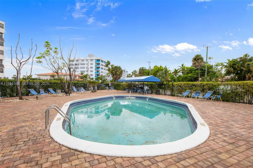 1001 91st St #701 Bay Harbor Islands, FL 33154