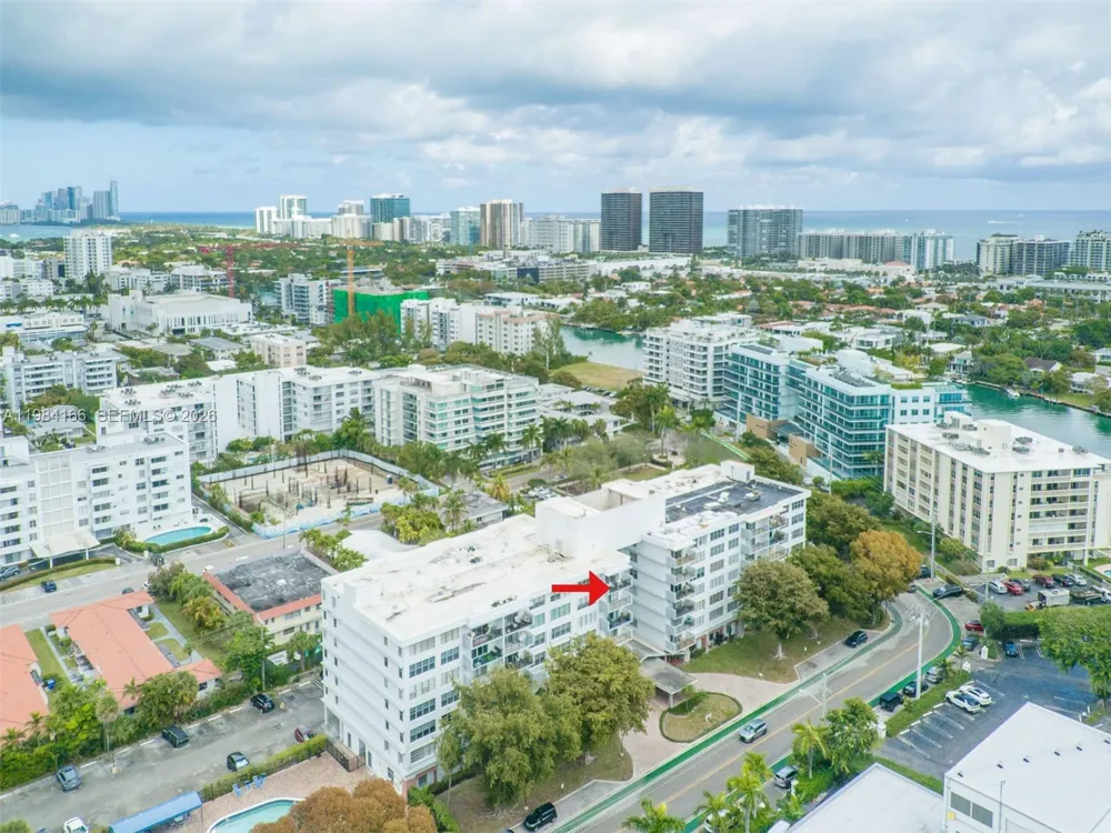 1001 91st St #701 Bay Harbor Islands, FL 33154