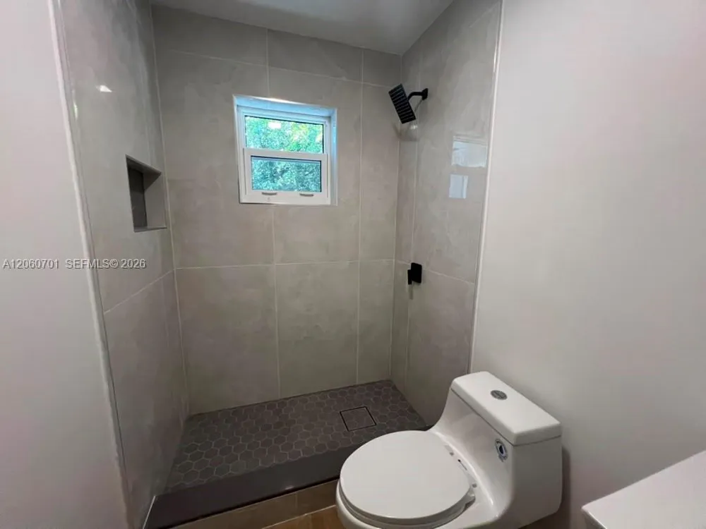 1239 SW 22nd Ave #1239 Miami, FL 33135