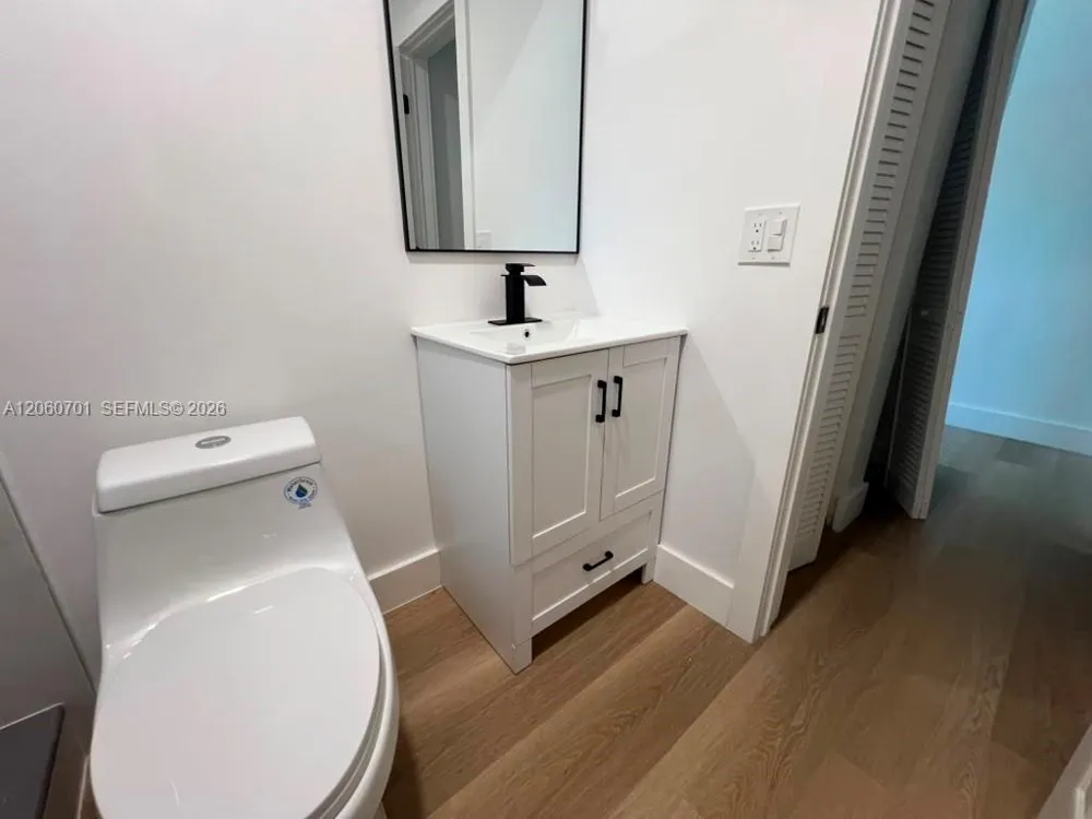 1239 SW 22nd Ave #1239 Miami, FL 33135