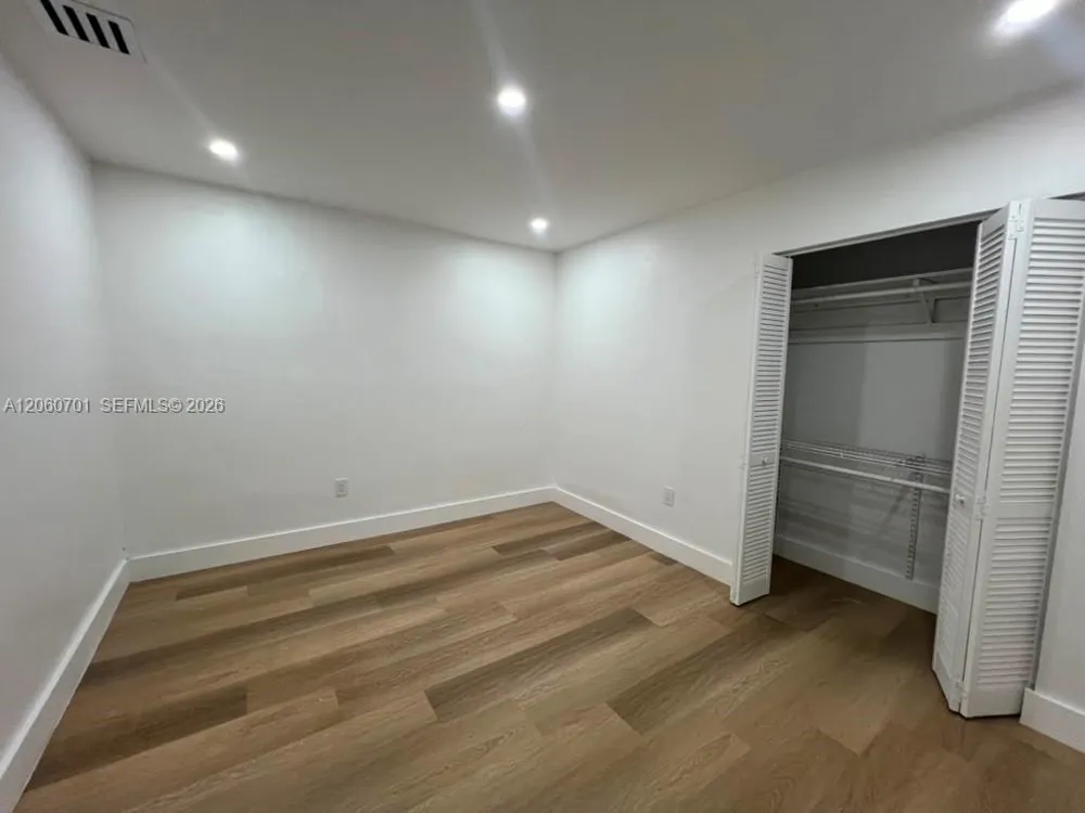 1239 SW 22nd Ave #1239 Miami, FL 33135