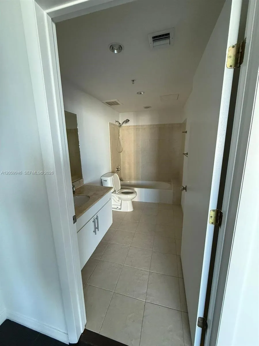 7929 West Dr #802 North Bay Village, FL 33141