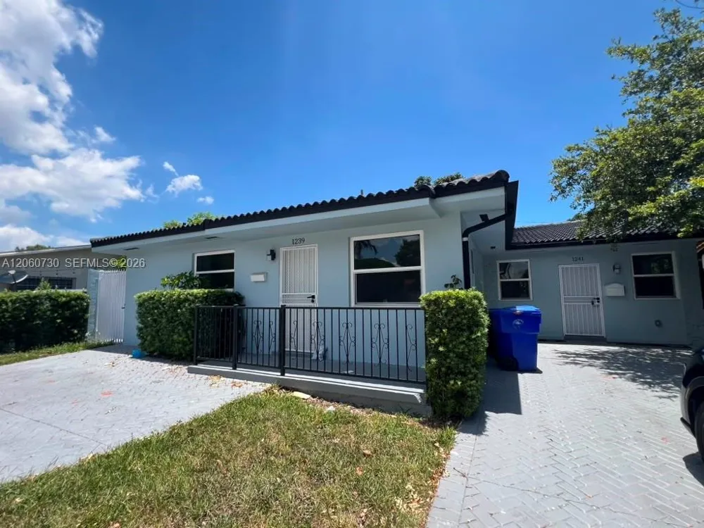1239 SW 22nd Ave #1241 Miami, FL 33135