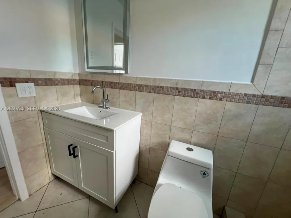 1239 SW 22nd Ave #1241 Miami, FL 33135