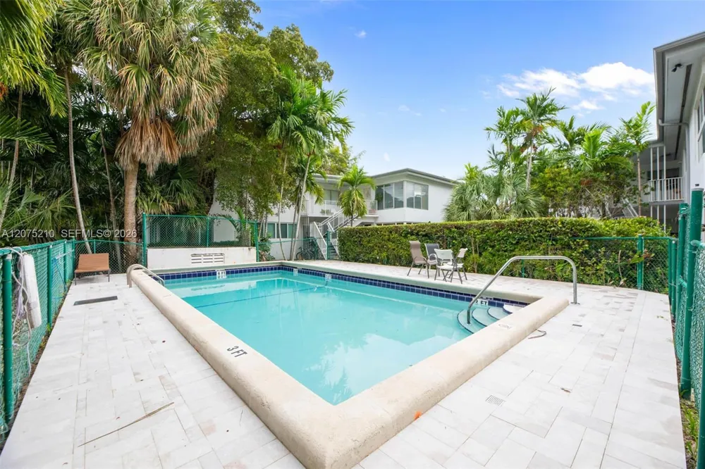 1125 99th St #12 Bay Harbor Islands, FL 33154