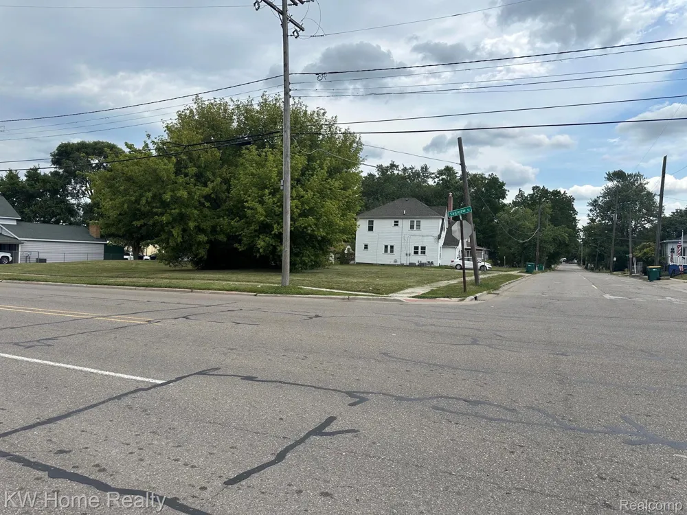 11916 Saginaw Street Mt Morris City, MI 48458
