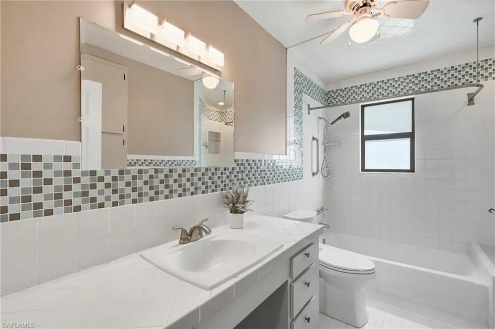 1421 Olmeda Way Fort Myers, FL 33901
