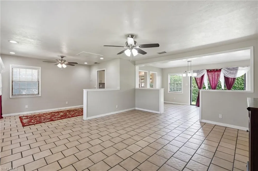 1421 Olmeda Way Fort Myers, FL 33901