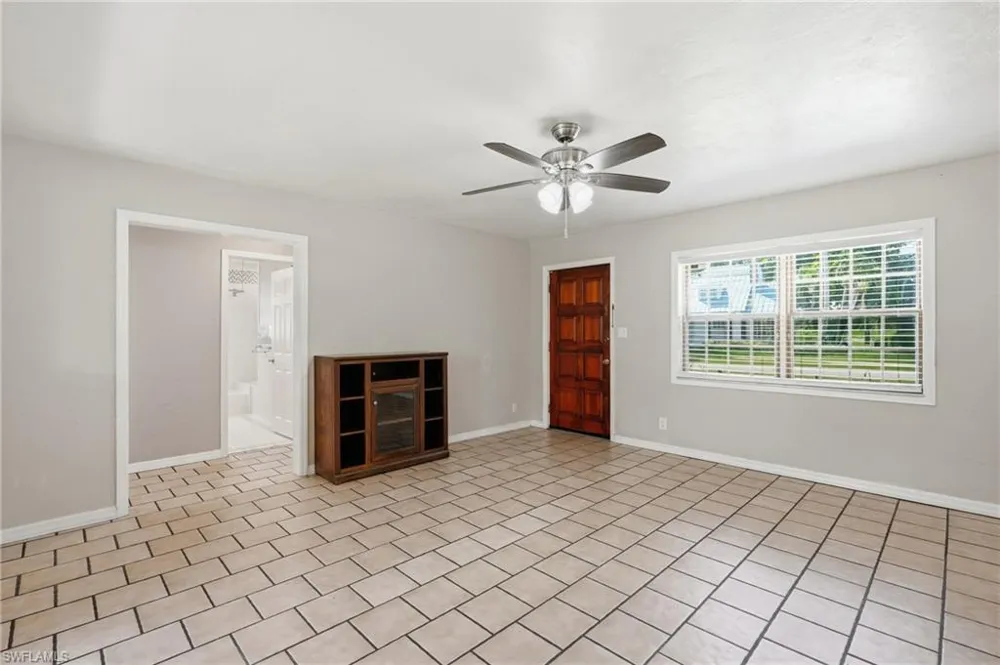 1421 Olmeda Way Fort Myers, FL 33901