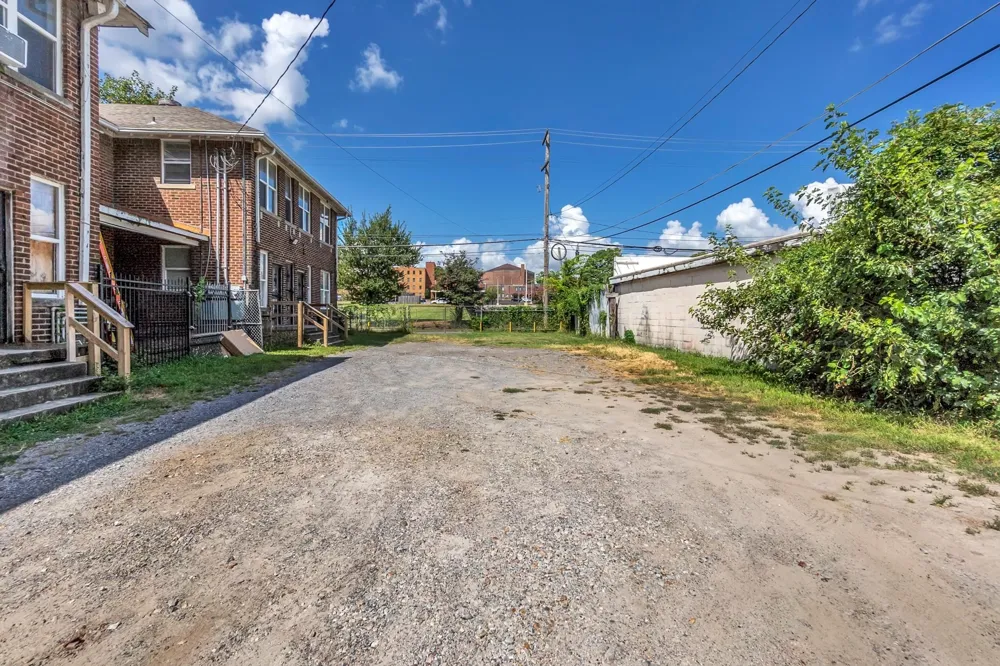 1292 COURT AVE Memphis, TN 38104
