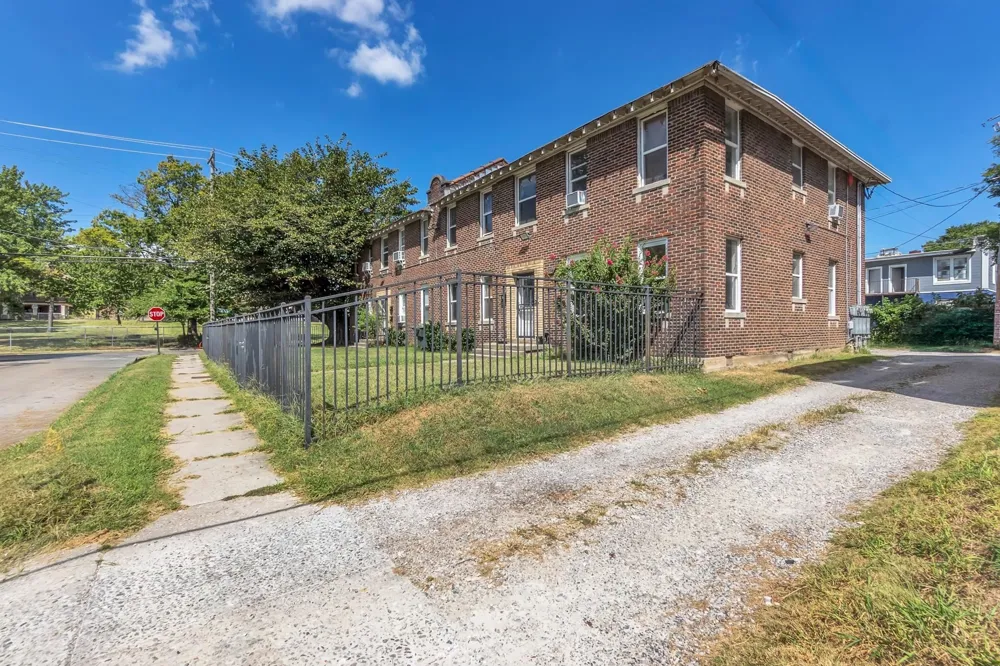 1292 COURT AVE Memphis, TN 38104