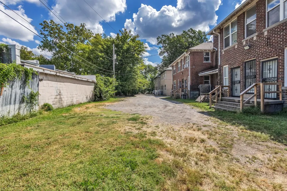 1292 COURT AVE Memphis, TN 38104