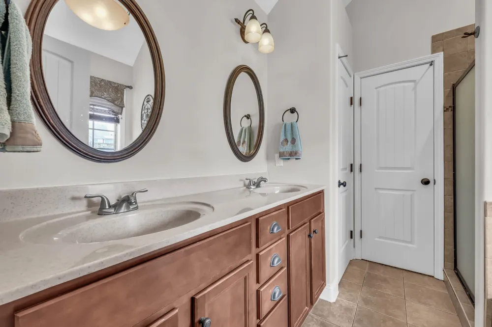 844 E ACCIPITER CIRCLE Clarksville, TN 37043