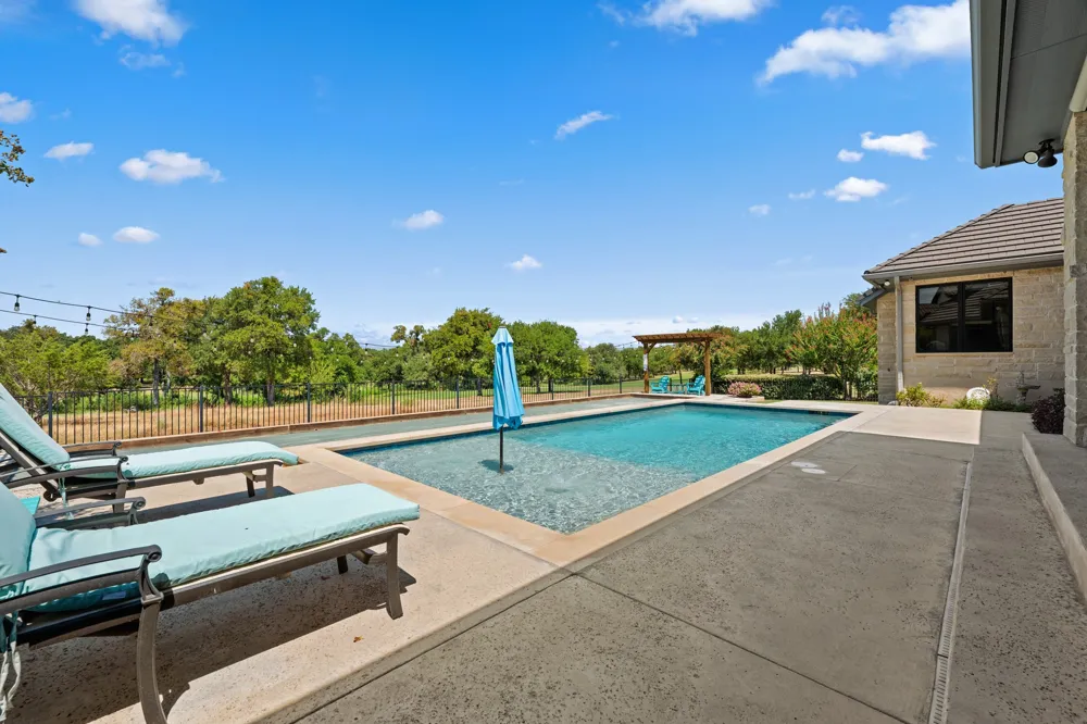 113 Bird Stone Lane Georgetown, TX 78628