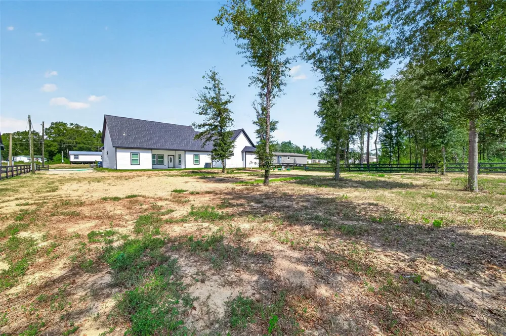 170 County Road 37301 Splendora, TX 77372