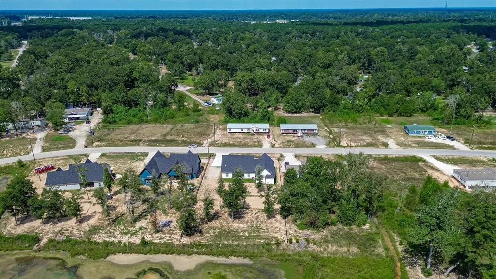 170 County Road 37301 Splendora, TX 77372